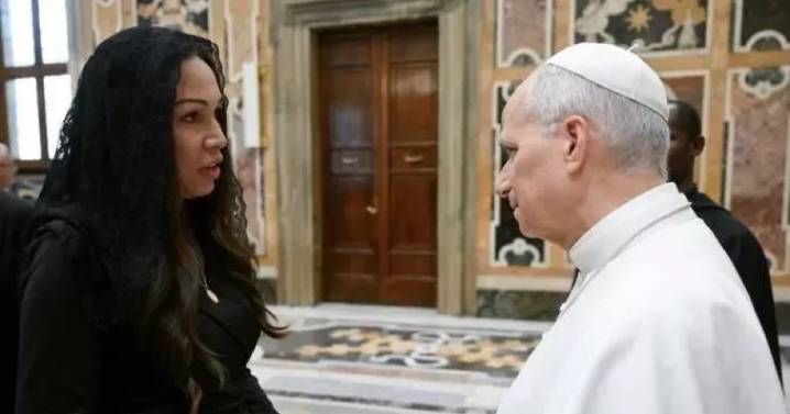 León XIV recibe a una madre cuyo hijo se suicidó tras enamorarse de una inteligencia artificial