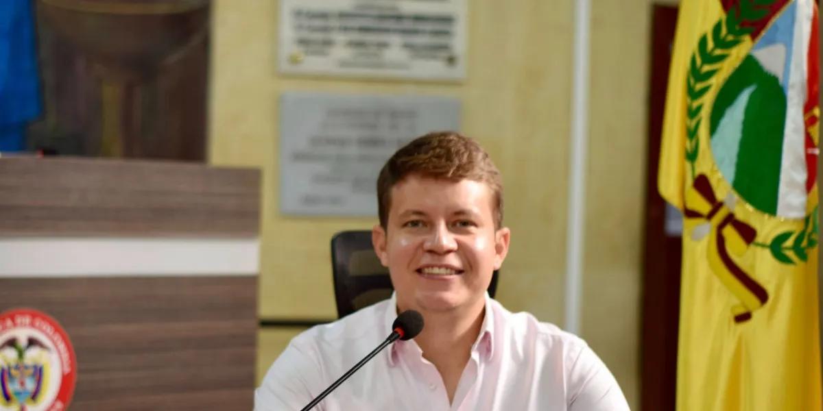 Espinel renuncia a reelección como Secretario del Concejo de Ibagué