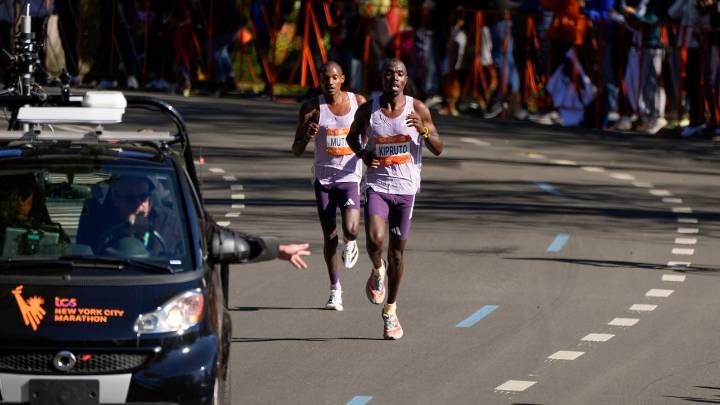 Obiri sets NYC Marathon record, Kipruto wins men's race