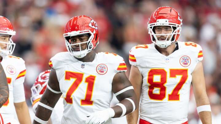 Josh Simmons says he "absolutely" will remain with the Chiefs the rest of the season