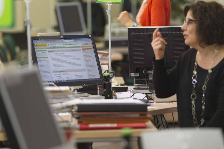 La OMC alerta: el ‘burnout’ afecta al 94% de los médicos jóvenes en España