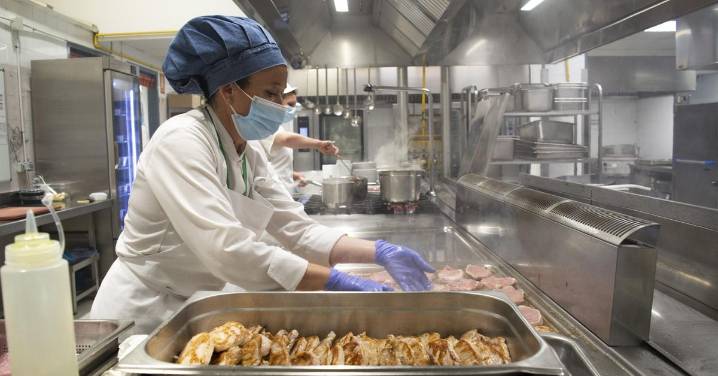 Los alimentos ultraprocesados se excluirán de los menús infantiles de los hospitales