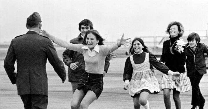 Vietnam War POW in iconic 'Burst of Joy' photo dies at 92