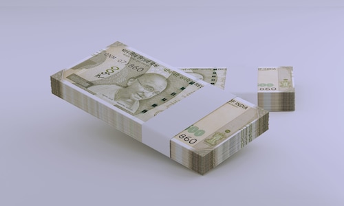 Rupee falls 15 paise to 88.65 against US dollar in early trade