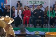 Disfrutan de familias de Meoqui desfile por 115 aniversario de la Revolución Mexicana