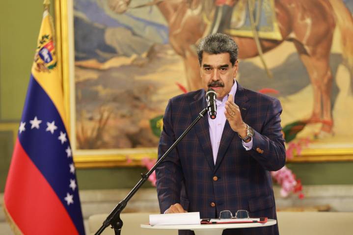 Presidente Maduro anuncia activacion de los Comites de Defensa Integral este miércoles