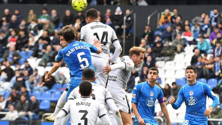 Así está la clasificación de Segunda División: pierde el Almería y el Deportivo sigue como líder