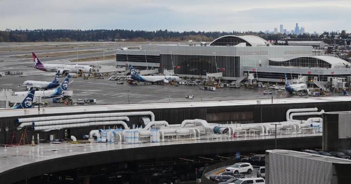 Senator demands answers on Northwest fuel pipeline shutdown that could affect Thanksgiving travel