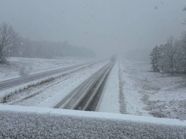 Most models say slush, but some hint at heavier overnight snow Monday into Tuesday