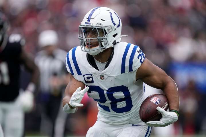 Colts vs. Steelers Week 9 predictions: DraftKings Jonathan Taylor First TD Scorer Bet (+300)