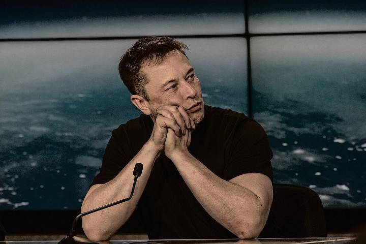 Beyond Human: Elon Musk Promises 'Superhuman' Precision From Tesla's Optimus Surgeons