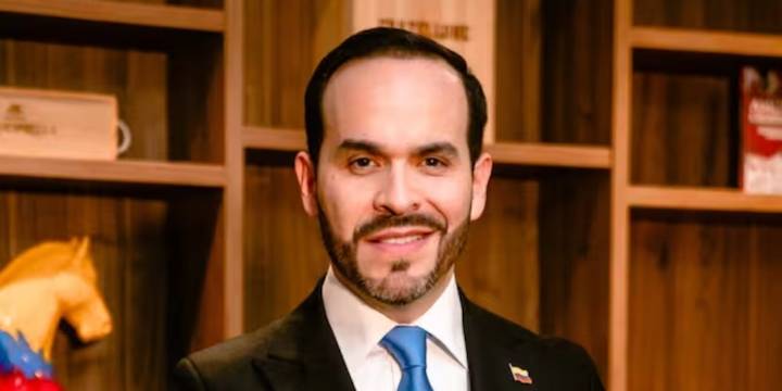 “Me voy a atrever a hacer lo que otros no”: De la Espriella destapó sus vetos, lanzó dardos a Petro y reveló con quién sí haría alianza