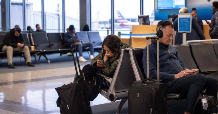 US flight cancellations expected to drag on even after the government shutdown ends