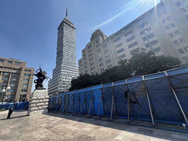 Asegura Sheinbaum que vallas en Palacio Nacional no buscan reprimir protestas
