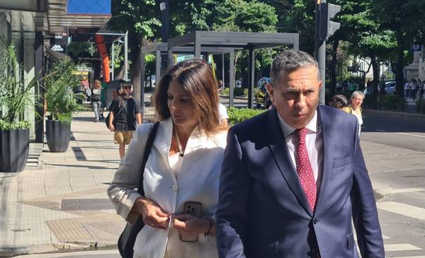 Levantó el perfil: Makintach ahora habla y muestra chats