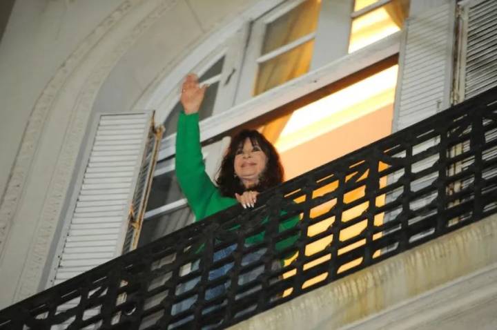 Causa Vialidad: la Justicia ordenó decomisar todos los bienes de Cristina Kirchner y Lázaro Báez