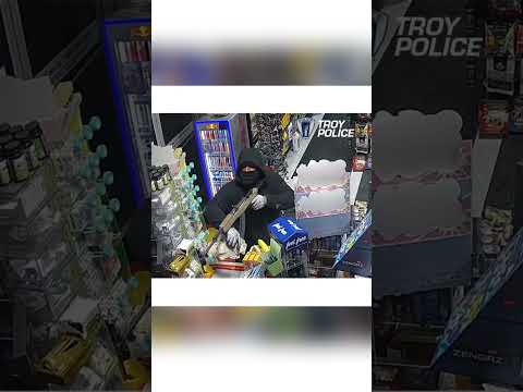 Man Robs Store With RIFLE!