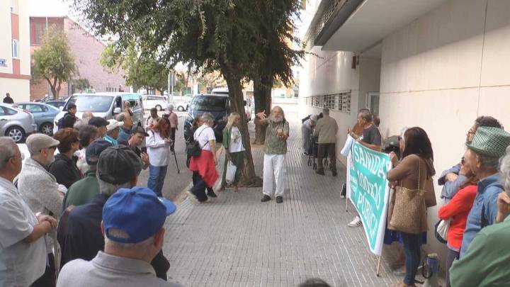 Marea Blanca reclama Atención Primaria accesible, por la mañana y por la tarde, en verano o Navidad, y ágil