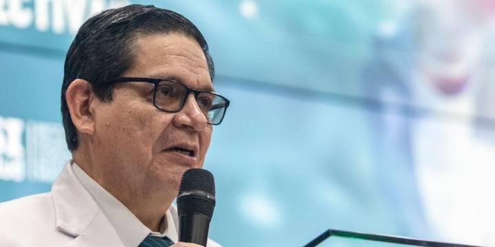 Presidente de EsSalud responde a críticas y anuncia medidas para enfrentar demoras en citas médicas: “Hoy la realidad es otra”