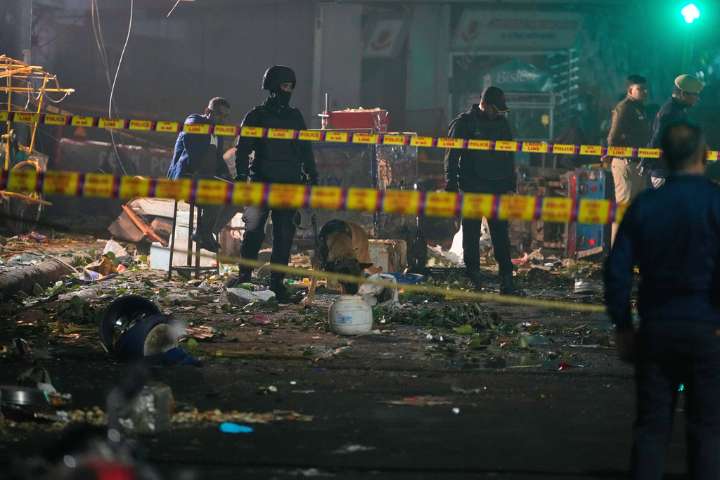 Eight dead in New Delhi car explosion as police suspect terrorism