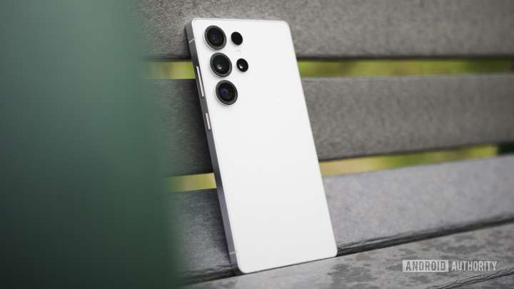 The Galaxy S27 Ultra could use the same camera as the… Galaxy S23 Ultra