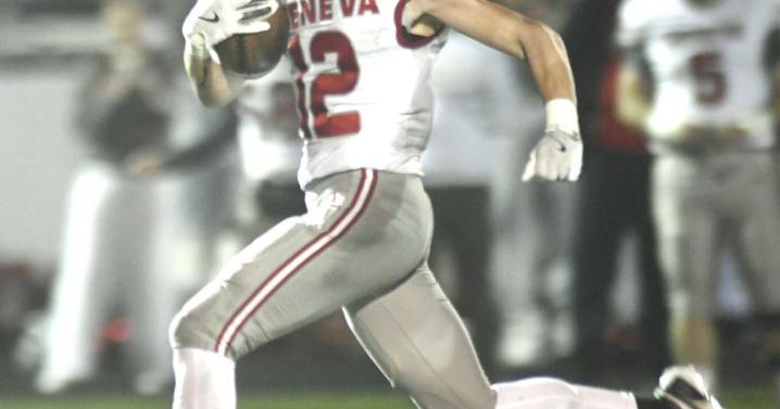 Eagles close season in D-III, Region 9 second round with loss to Royals