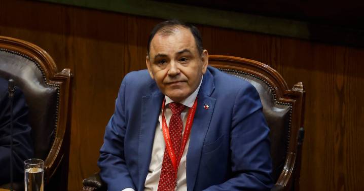 Tras salvarse en la Suprema, juez Ulloa enfrenta adverso juicio político con un Senado inclinado por destituirlo