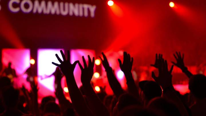 Mennonites Happy, Pentecostals Sad as Ontario Bans Dancing in Church