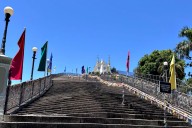 Tiene 390 años. Un oasis en medio de la violencia: la iglesia en la cima de la favela que resistió la jornada más sangrienta en Río