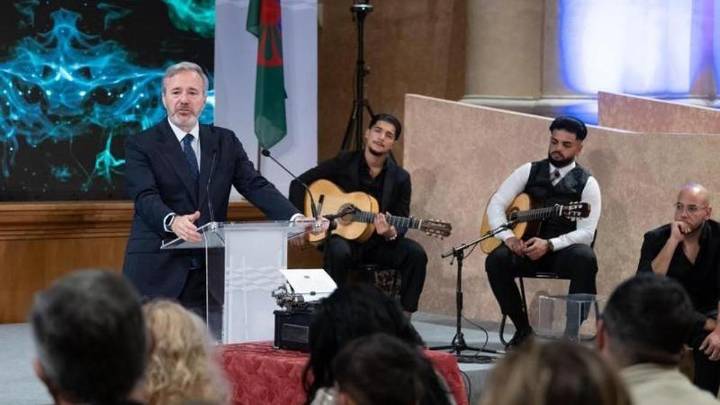 El lapsus de Azcón: confunde a Pilar Clavería con Pilar Alegría