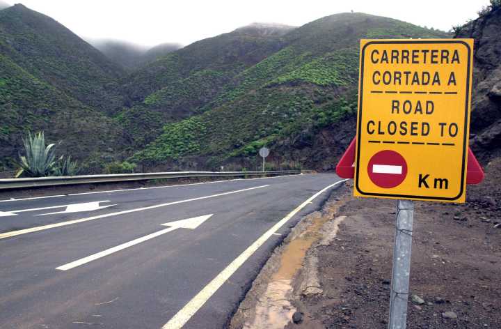 Todas las carreteras cortadas y restricciones al tráfico en Gran Canaria hoy lunes 17 de noviembre