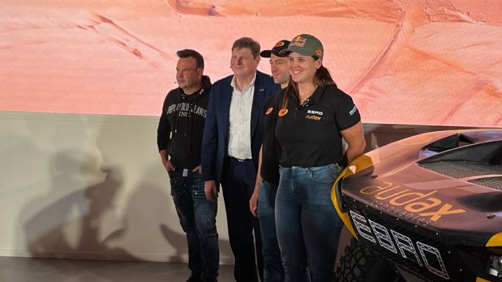 Laia Sanz: "Estoy encantada de que este proyecto me permita saber hasta dónde puedo llegar en el Dakar"