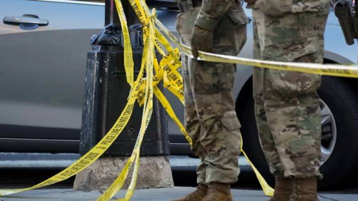 Identifican a sospechoso mientras dos miembros de la Guardia Nacional siguen graves tras tiroteo en Washington