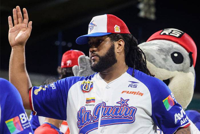 Arnaldo Hernández se creció en el montículo