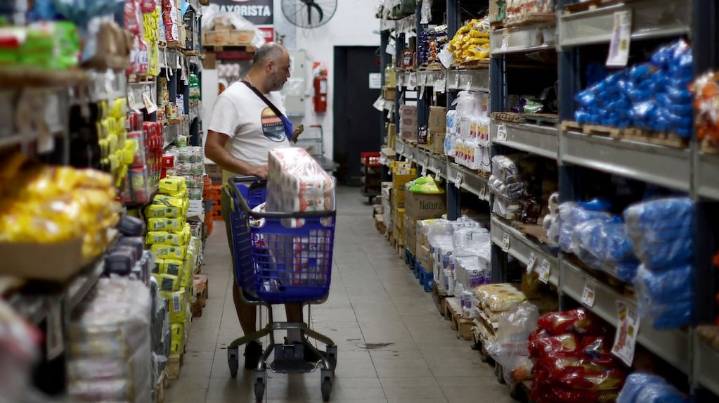 Los precios mayoristas aumentaron 1,1% en octubre y acumulan un alza de 21,3% en lo que va del año