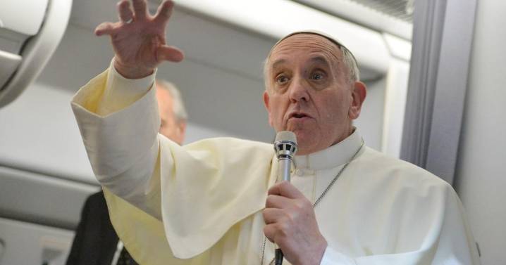 Under glare of world's media, Pope Leo XIV to visit Turkey and Lebanon on first foreign trip