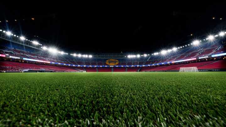 Hoy el Barcelona vuelve al Camp Nou tras 906 días