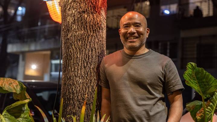 Se anotó en un curso de cocina japonesa para impresionar a una chica y revolucionó el sushi porteño