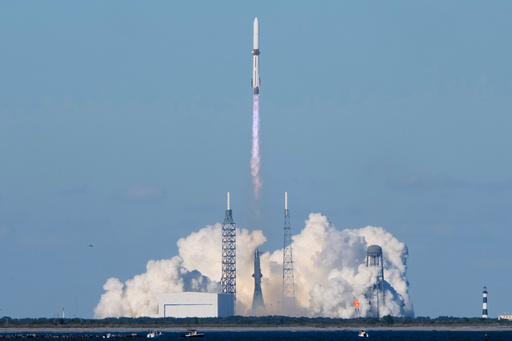 Blue Origin lanza enorme cohete con dos naves espaciales de la NASA hacia Marte