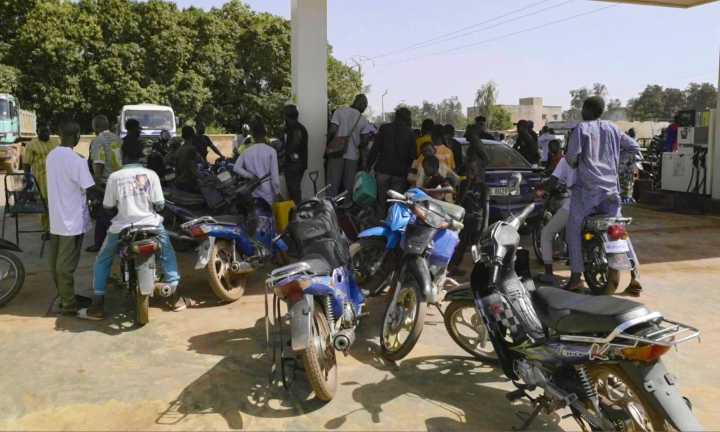 What Are Russian Forces Doing in Mali Amid Jihadist Blockade?