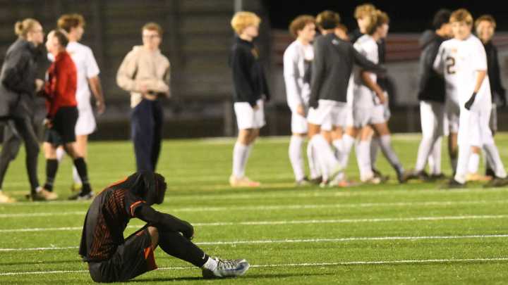 New Hanover boys soccer falls to Chapel Hill in state…