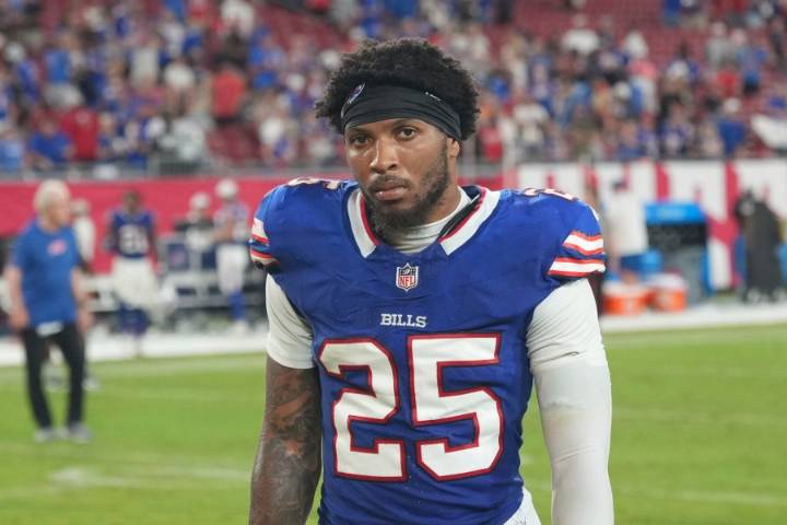 Steelers add former Nittany Lion Hardy to practice squad