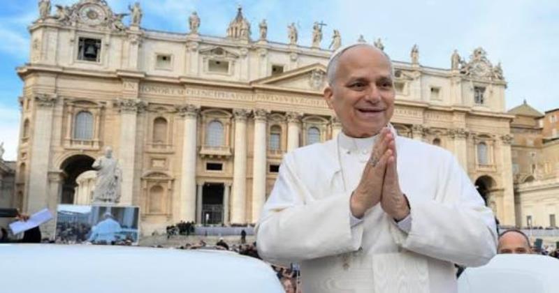 Pope says peace begins when people take a stand for human dignity