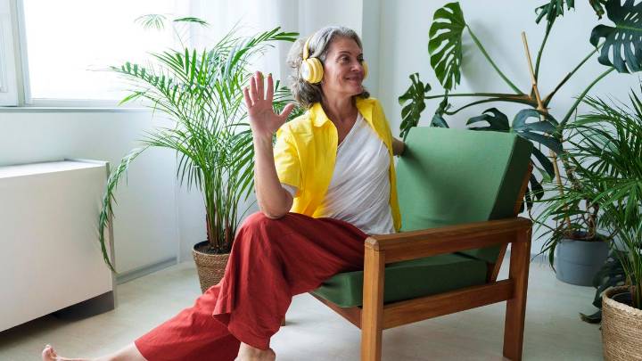 The 4 seated exercises every older adult should be doing to stay strong, flexible and mobile, according to a 72