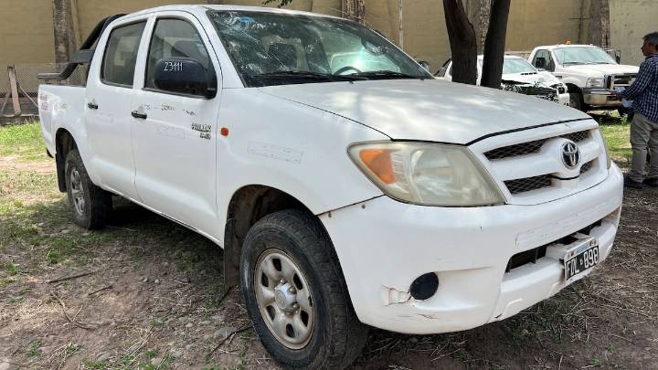 Subasta pública. Se venden camionetas, motos y tractores de una reconocida empresa