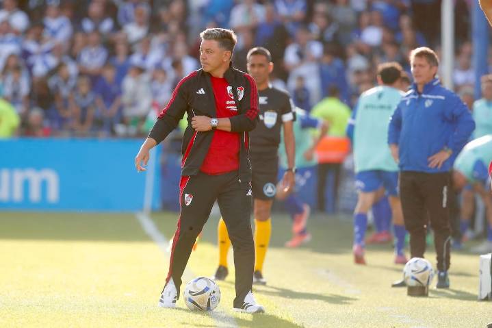 "No te lo voy a permitir". Gallardo se cruzó con un periodista, aclaró por qué no jugó Enzo Pérez y no habló de la Copa