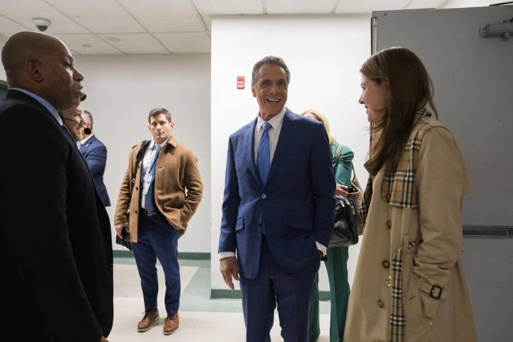 Recta final por la Alcaldía de Nueva York: Cuomo usa la IA y Mamdani una campaña a pie