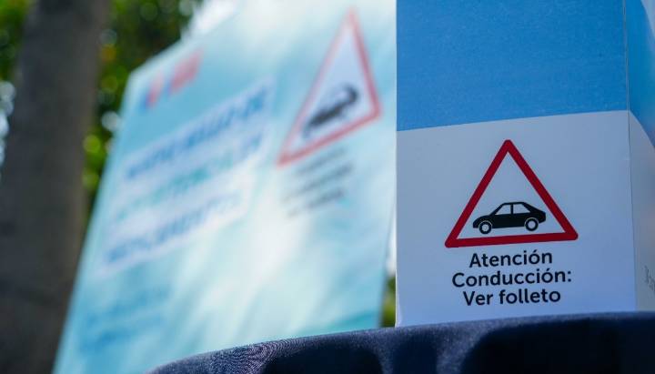 Presentan primer etiquetado de medicamentos que advierte sobre posibles efectos en la conducción de vehículos