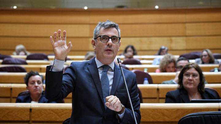 El Gobierno alerta del “riesgo” de que el PP asuma las “políticas machistas y racistas” de Vox