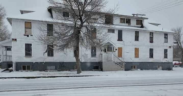 Colonial Apartments in Billings to be Demolished by RiverStone Health